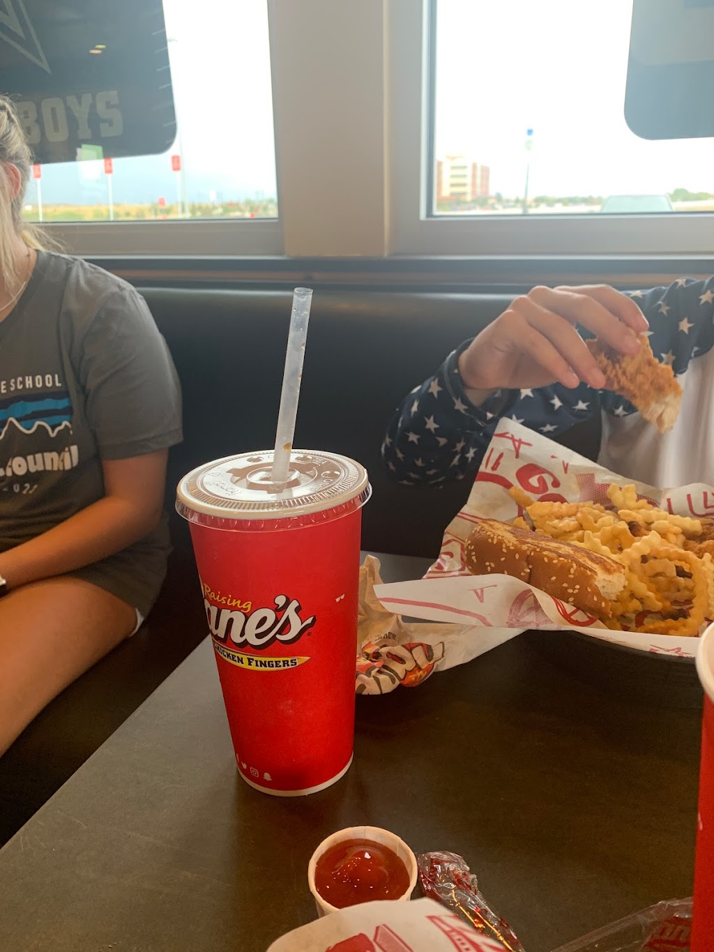 Raising Canes Chicken Fingers | 8801 N Fwy, Fort Worth, TX 76177, USA | Phone: (817) 847-7101