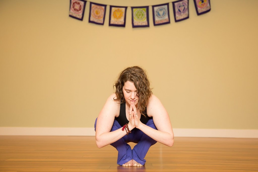 Village Green Yoga | 1871 NW Gilman Blvd #2, Issaquah, WA 98027, USA | Phone: (425) 657-0411