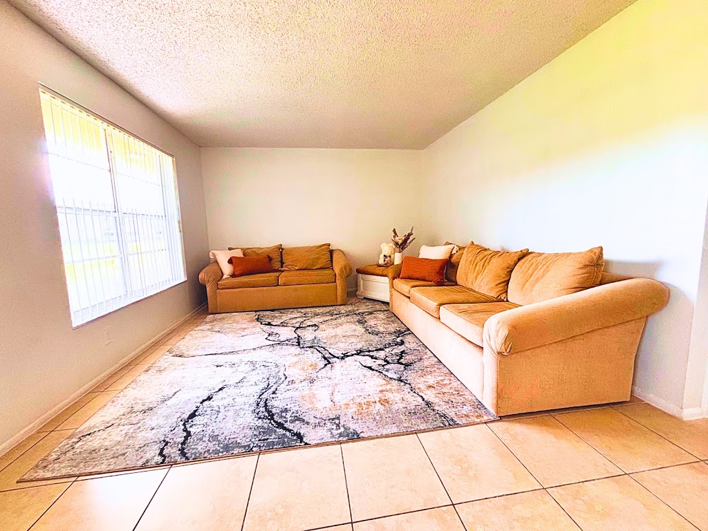 Lauder Ridge Garden Apartments | 5600 SW 12th St, North Lauderdale, FL 33068, USA | Phone: (954) 971-0345