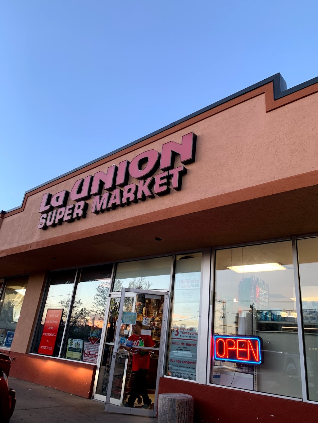 La Union Supermarket | 485 Sheridan Rd, Highwood, IL 60040, USA | Phone: (847) 926-8340