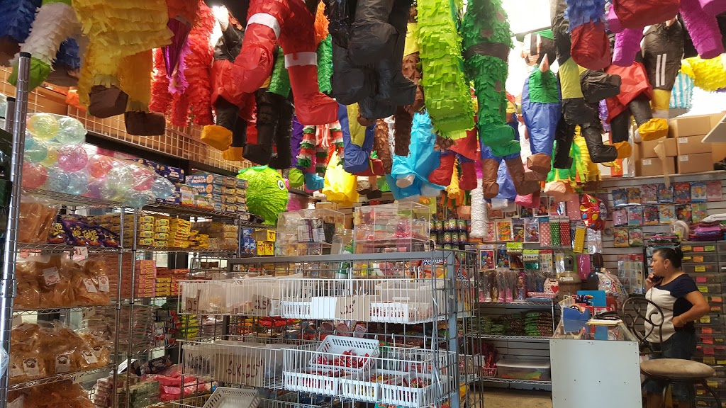 La Pinata Magica | 3294 N Garey Ave, Pomona, CA 91767, USA | Phone: (909) 706-8084