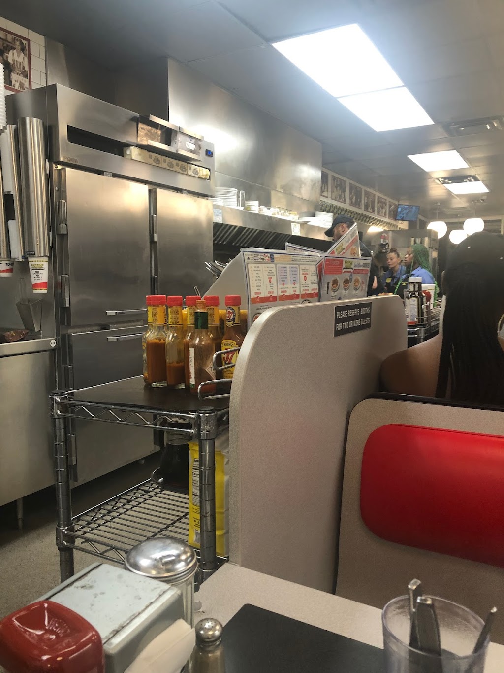 Waffle House | 2125 W Arrowood Rd, Charlotte, NC 28217, USA | Phone: (704) 527-3187