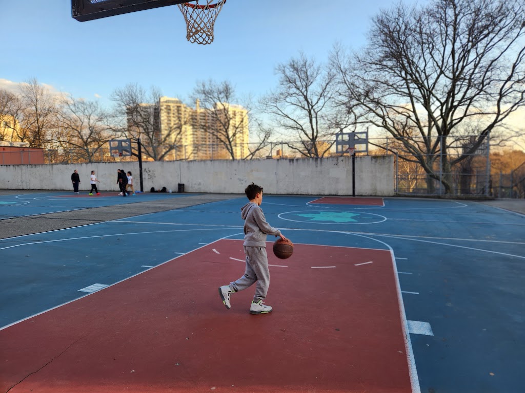 Riverdale Playground | 3671 Hudson Manor Terrace, Bronx, NY 10463, USA | Phone: (212) 639-9675