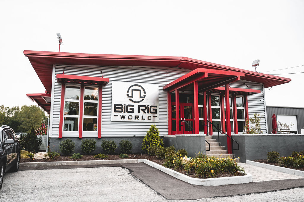 Big Rig World | 2545 Elmwood Dr, Hubbard, OH 44425, USA | Phone: (855) 274-8401