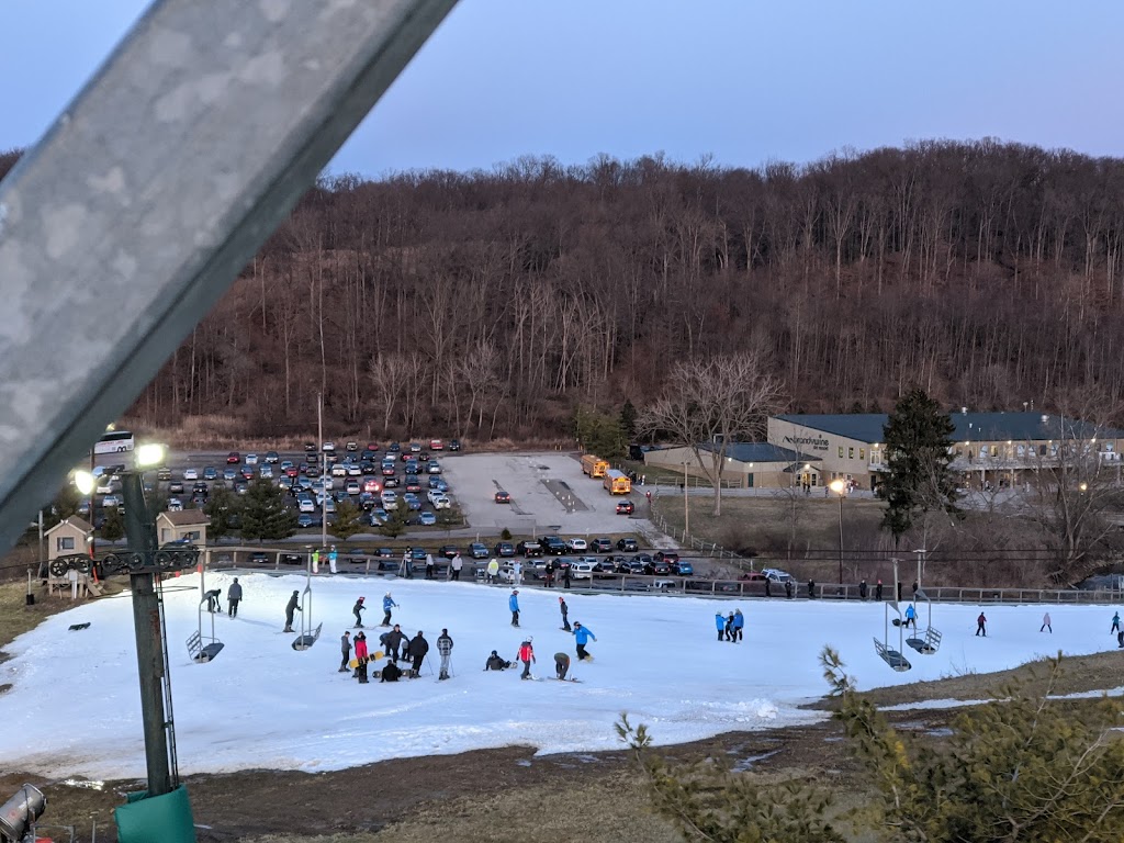 Brandywine Ski Area | 1146 W Highland Rd, Northfield, OH 44067, USA | Phone: (800) 875-4241