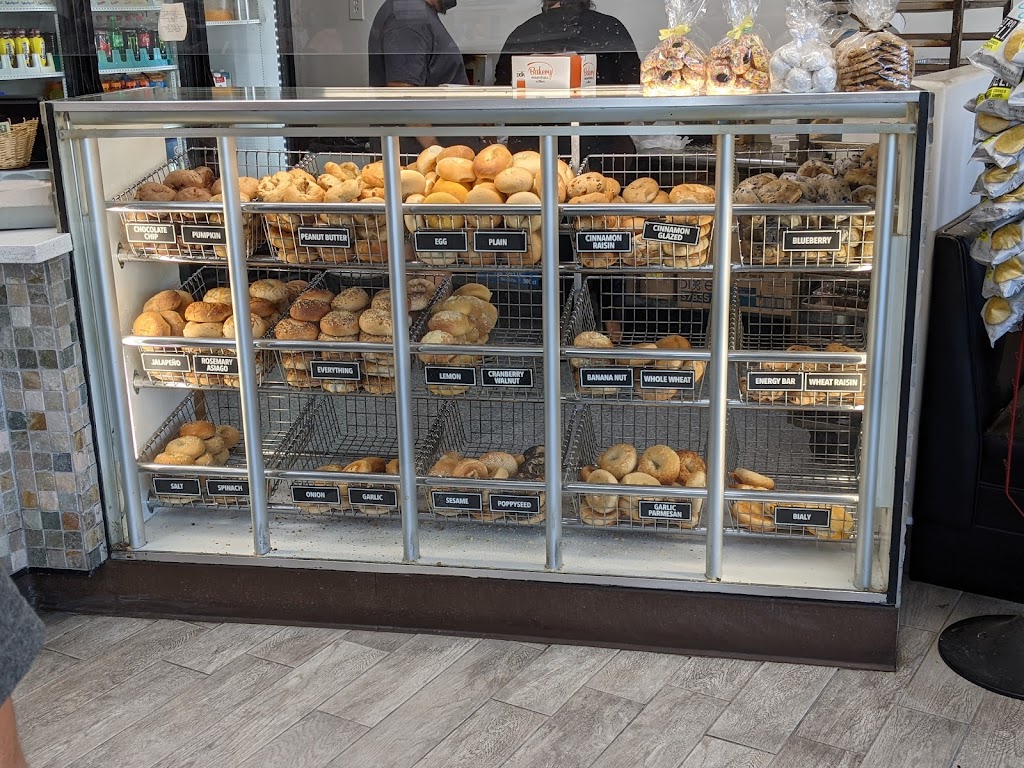 Bagels & Blenderz | 8200 Stockdale Hwy Suite # K1 & K2, Bakersfield, CA 93311, USA | Phone: (661) 833-6644