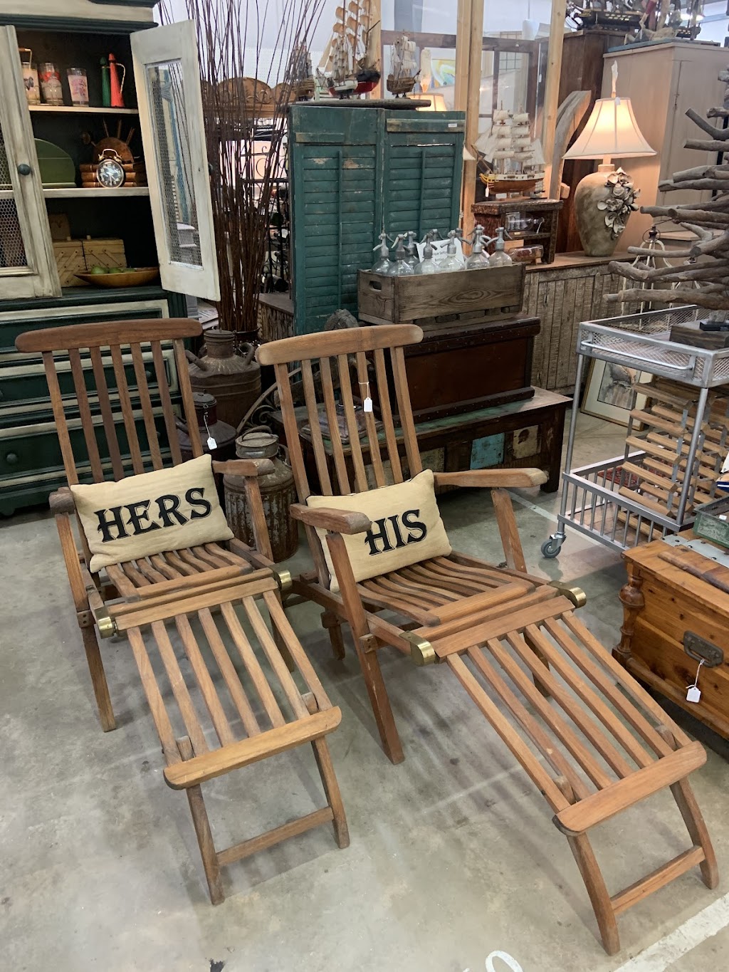 Lakewood 400 Antiques Market 1321 Atlanta Hwy, Cumming, GA 30040, USA