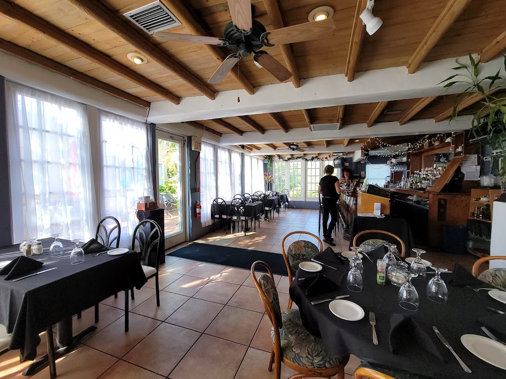 Bayou Tavern | 6814 Gulf of Mexico Dr, Longboat Key, FL 34228, USA | Phone: (941) 312-4975