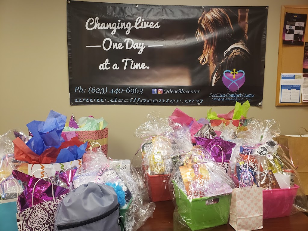 DeeCilla Comfort Center | 12725 W Indian School Rd Suite E-101, Avondale, AZ 85392, USA | Phone: (623) 440-6963