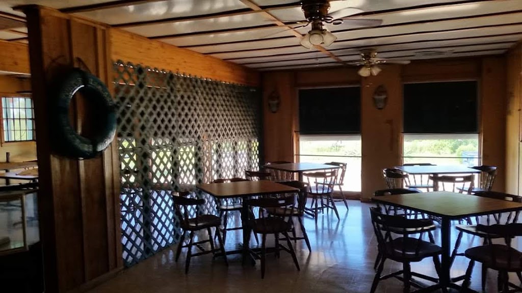 Turtle Landing Bar & Grill | 16463 US-90, Pearlington, MS 39572, USA | Phone: (228) 533-7000