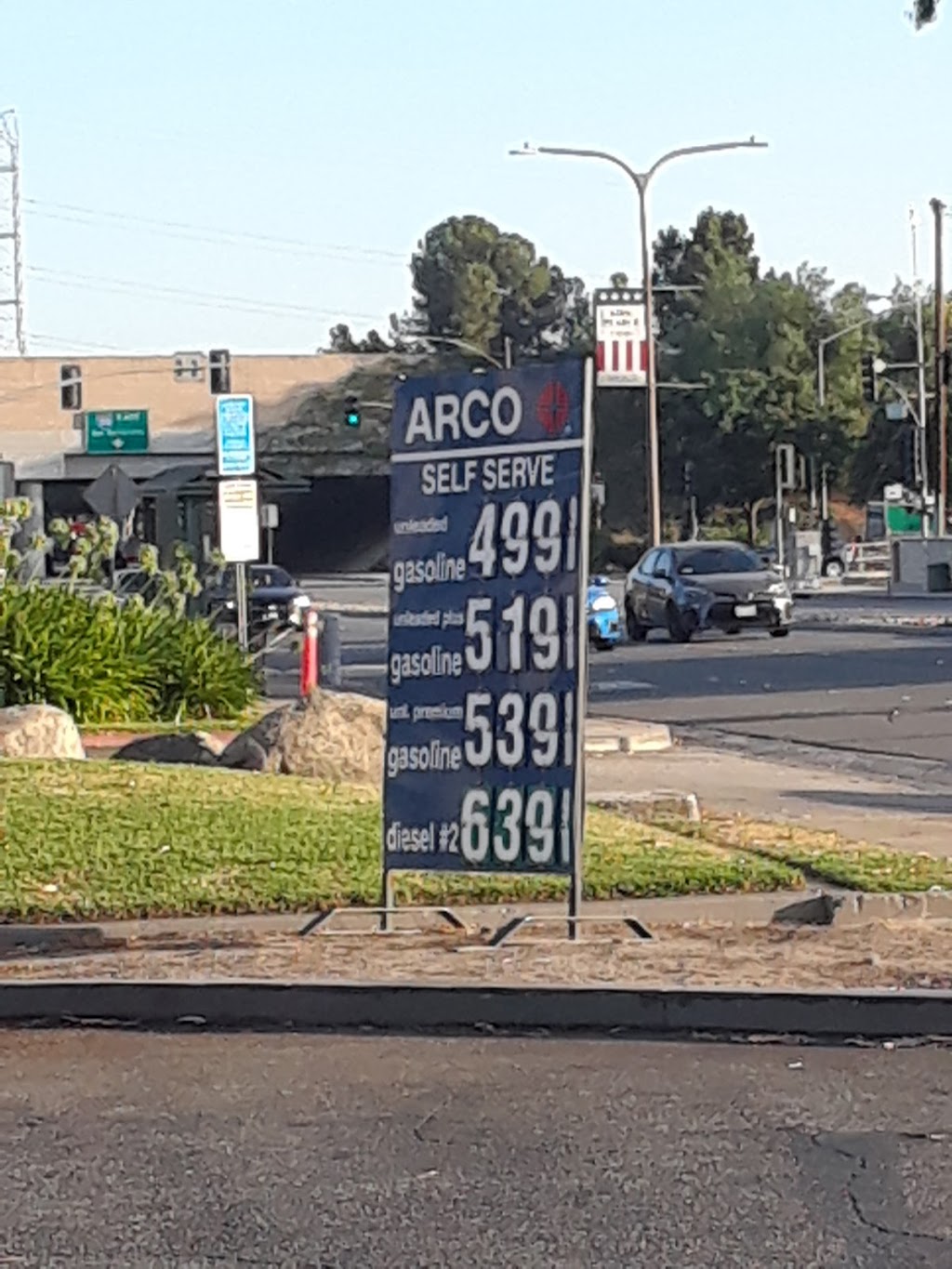 ARCO | 934 S Grand Ave, Glendora, CA 91740, USA | Phone: (626) 857-9179