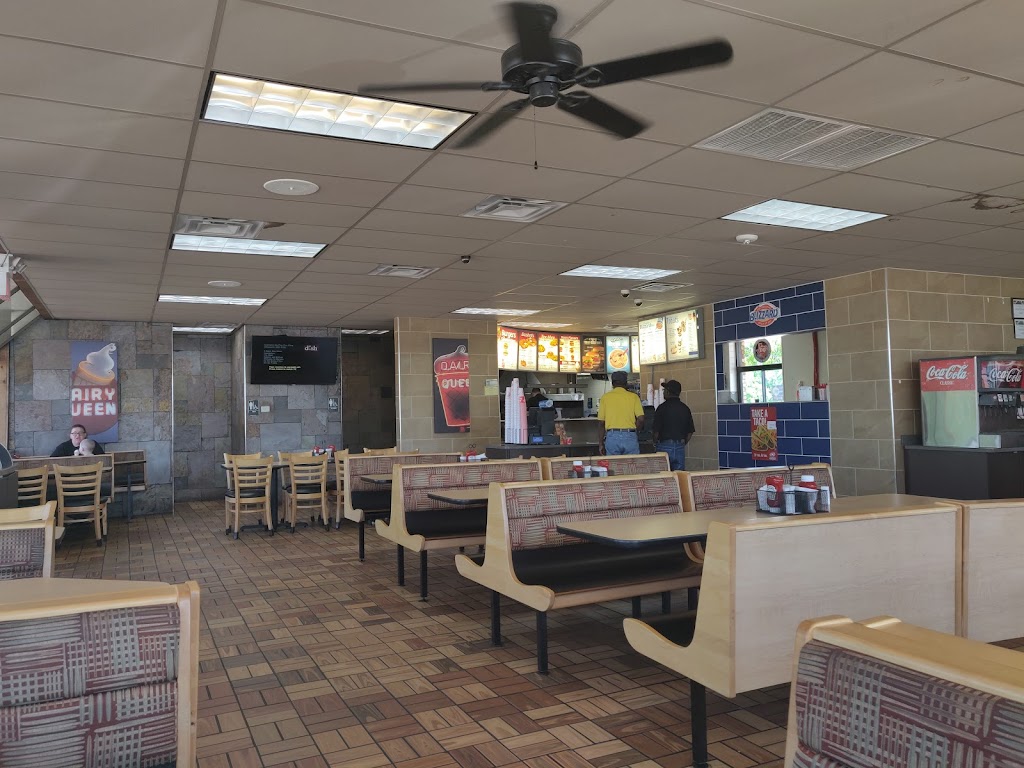 Dairy Queen | 500 N Stemmons St, Sanger, TX 76266, USA | Phone: (940) 458-3201