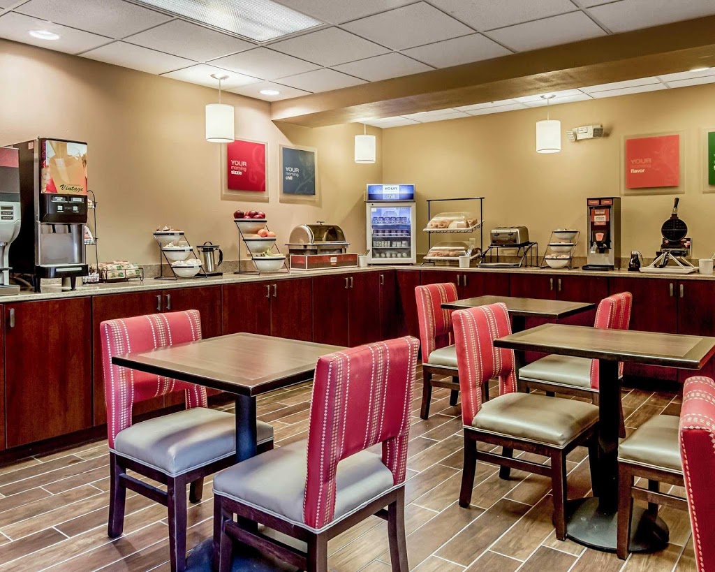 Comfort Inn & Suites | 1415 Port Washington Rd, Grafton, WI 53024, USA | Phone: (262) 387-1180