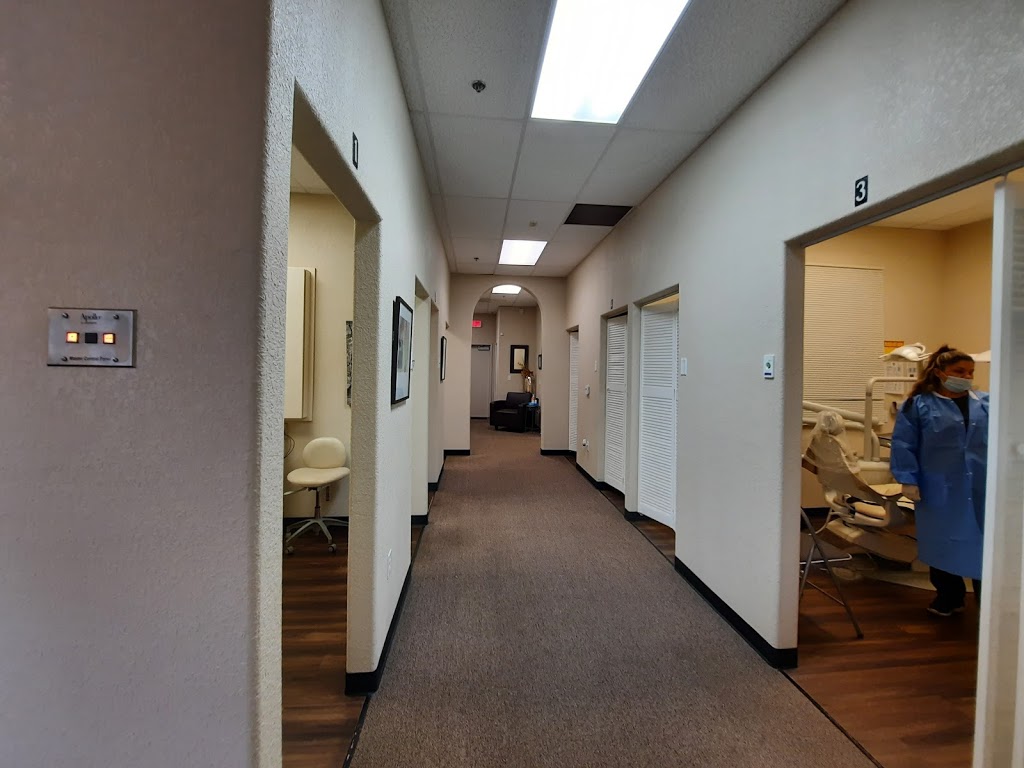 Design Dental | 5700 Whitelock Pkwy, Elk Grove, CA 95757, USA | Phone: (916) 714-3344