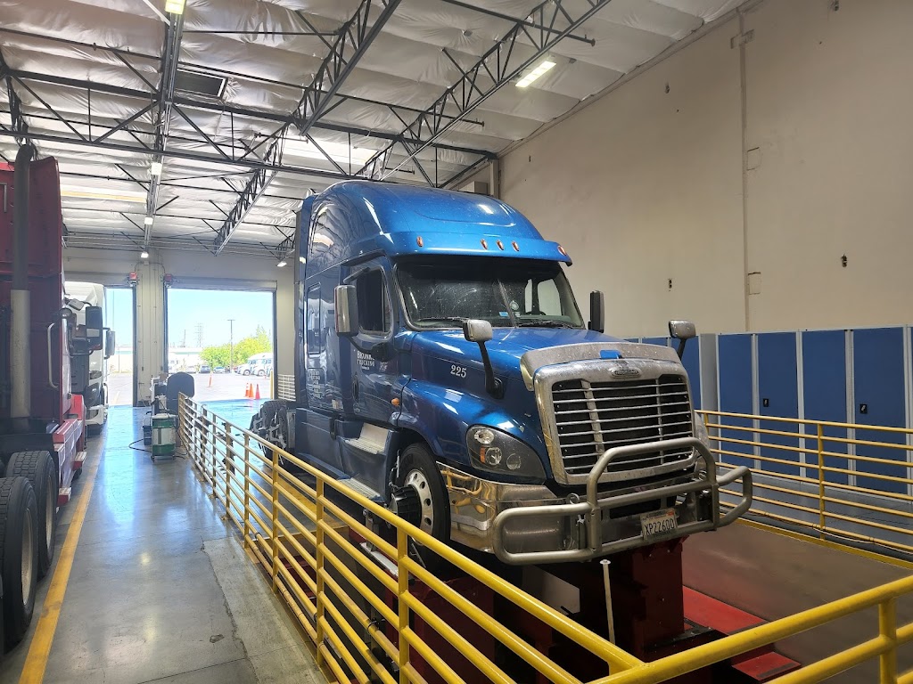 HTS - Heavy Truck Services | 3555 Cincinnati Ave, Rocklin, CA 95765, USA | Phone: (916) 781-7200 ext. 4