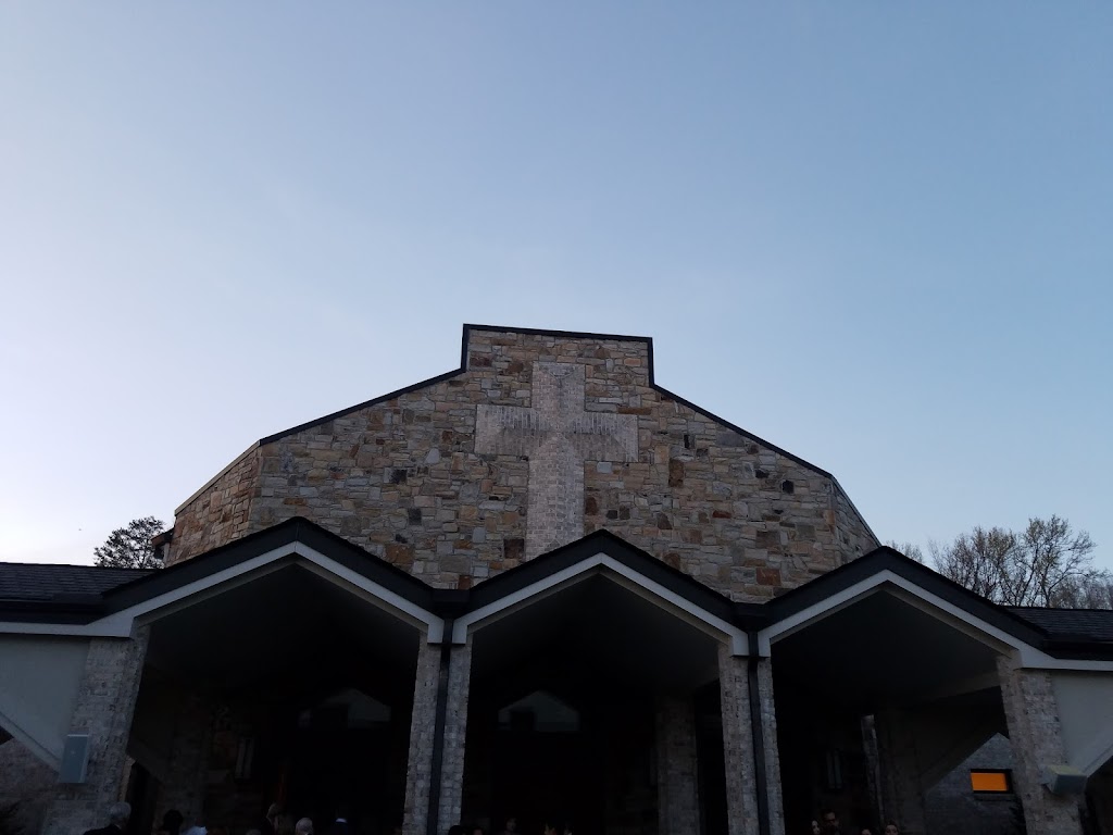 Saint Pius X Catholic Church | 2210 N Elm St, Greensboro, NC 27408, USA | Phone: (336) 272-4681