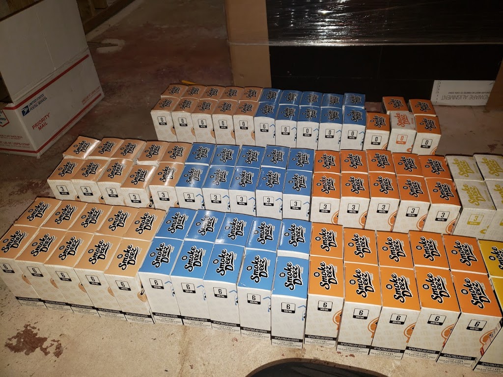 Peregrinus Vapors International Distribution | 6725 Roslyn pl B2B delivery with in 50 miles of warehouse not open to public, Racine, WI 53406, USA | Phone: (262) 672-0613