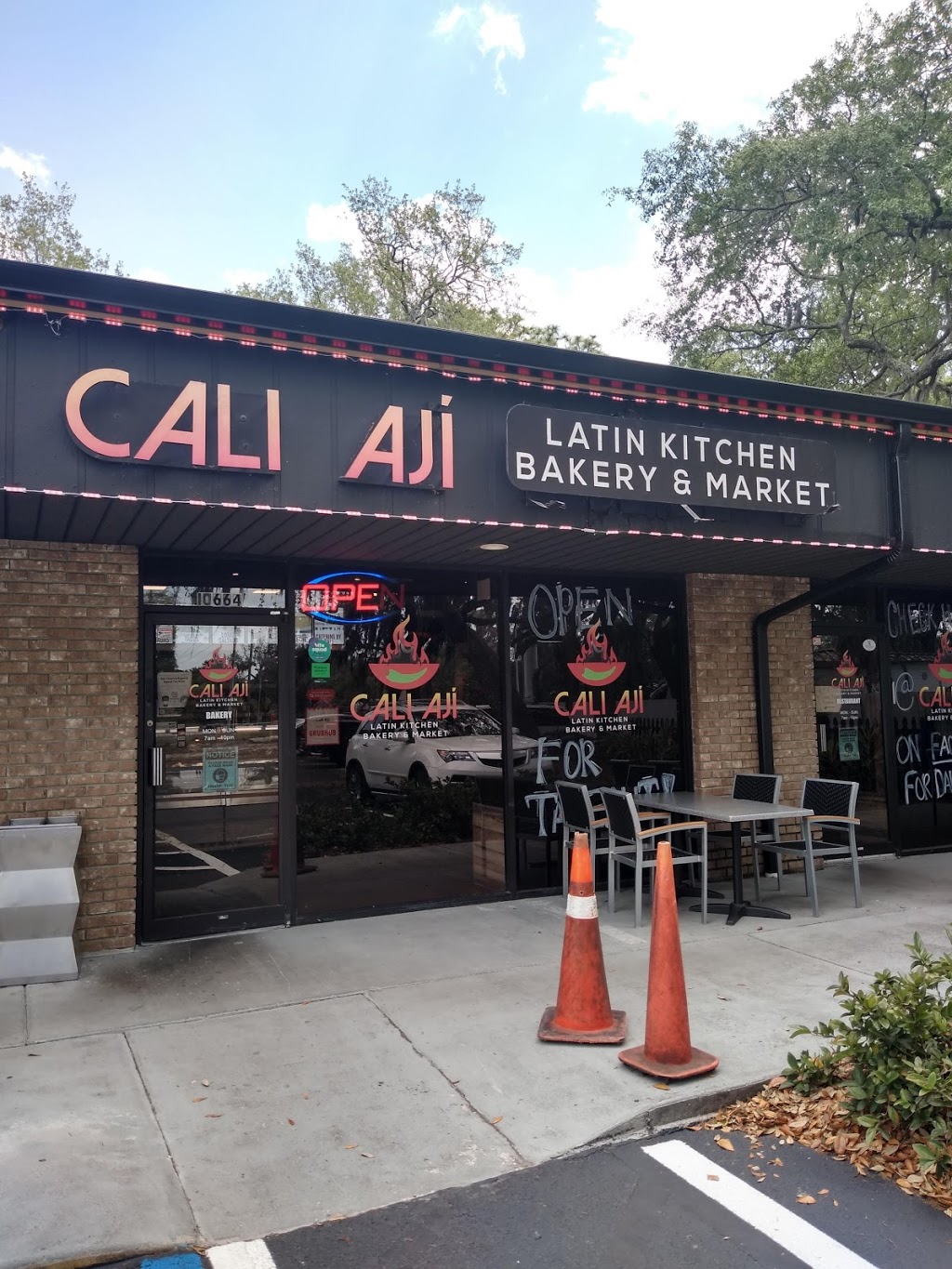 Cali Aji Latin Kitchen and Bakery | 10664 US Highway 301 South, Riverview, FL 33578, USA | Phone: (813) 443-1543