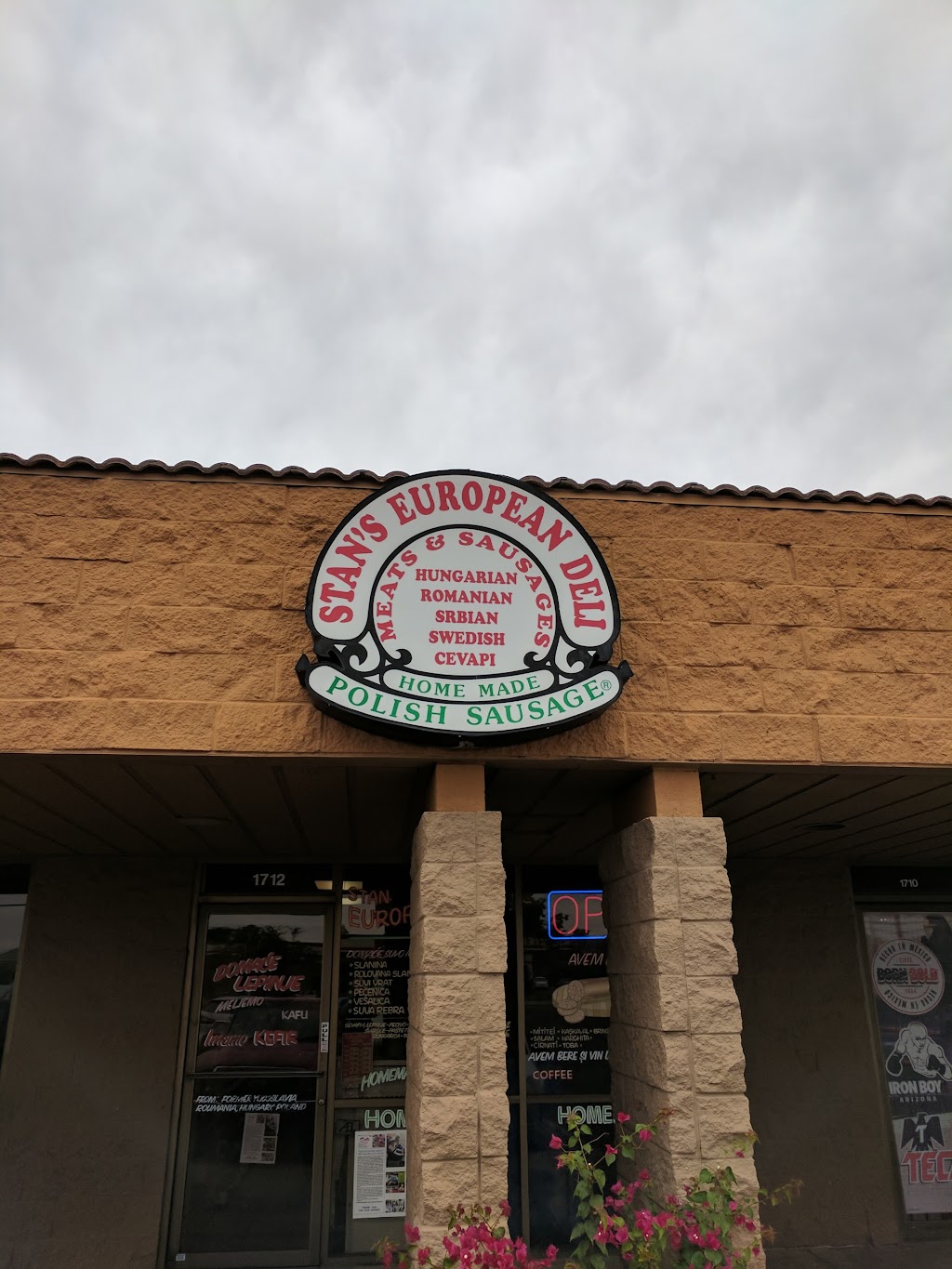 Stans European Deli | 1712 W Bell Rd, Phoenix, AZ 85023 | Phone: (602) 275-8788