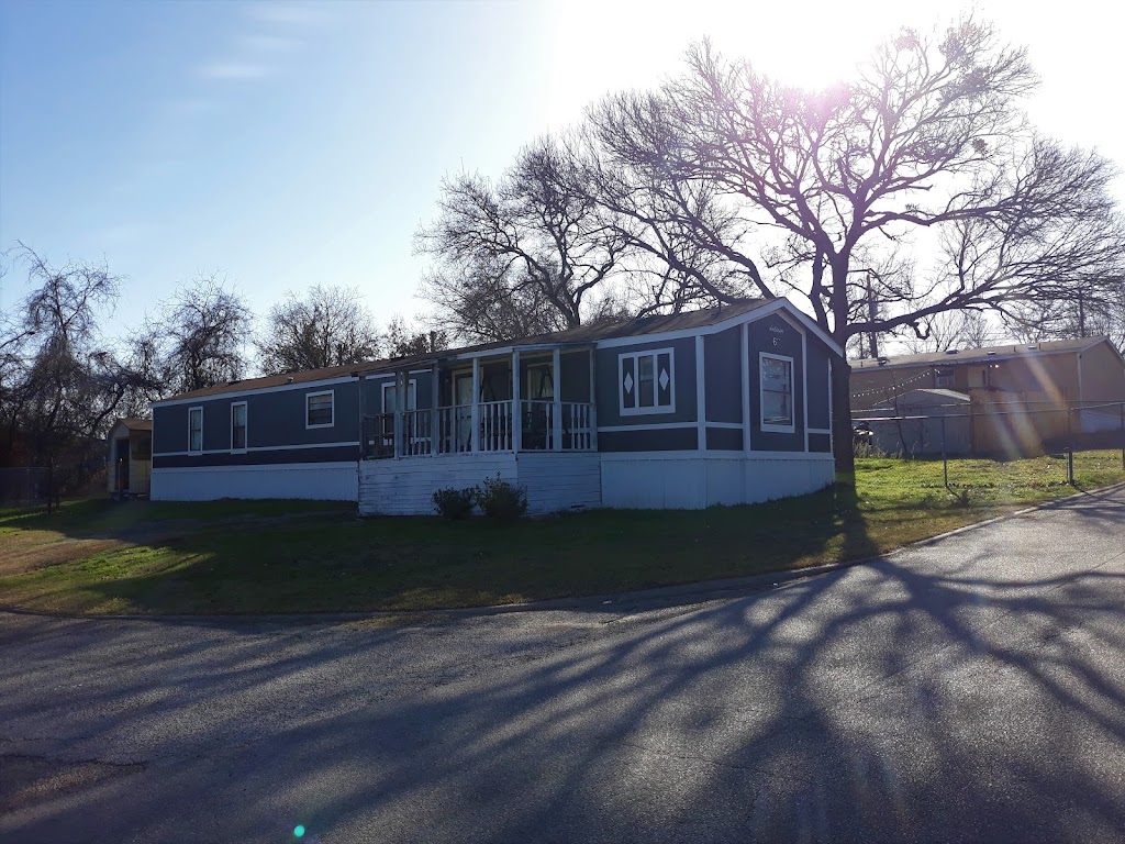 Country Oaks Mobile Home Park | 6452 Nine Mile Bridge Rd, Fort Worth, TX 76135, USA | Phone: (972) 376-0875