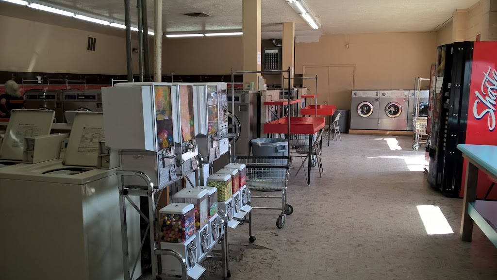 Adobe Acres Laundromat & Dry | 3745 Isleta Blvd SW, Albuquerque, NM 87105, USA | Phone: (505) 877-7347