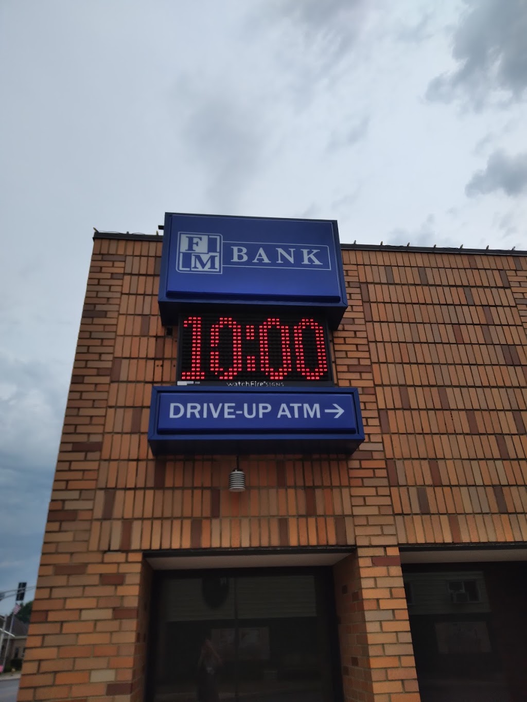 Ossian State Bank | 102 N Jefferson St, Ossian, IN 46777, USA | Phone: (260) 622-4141