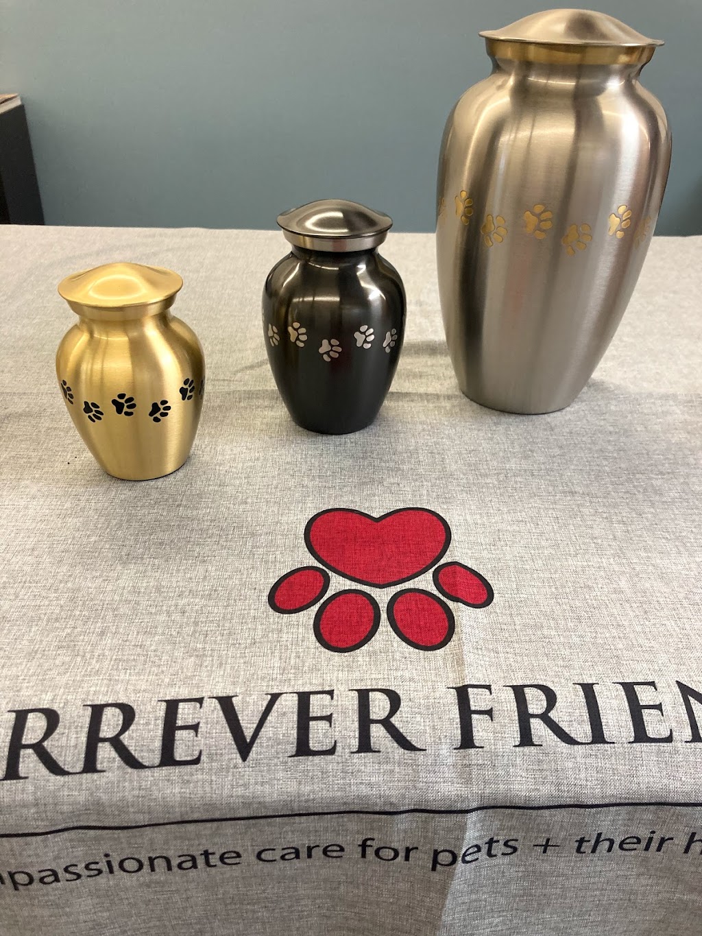 Furrever Friends Pet Cremations | 1324 W 16th St, Long Beach, CA 90813, USA | Phone: (562) 269-0444
