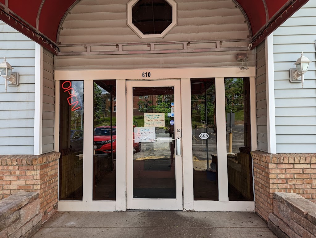 Farmer Boy Restaurant | 610 E Cuyahoga Falls Ave, Akron, OH 44310, USA | Phone: (330) 928-4727