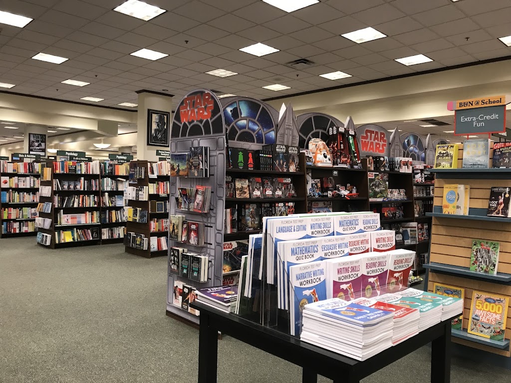 Barnes & Noble | 11820 Pines Blvd, Pembroke Pines, FL 33026, USA | Phone: (954) 441-0444