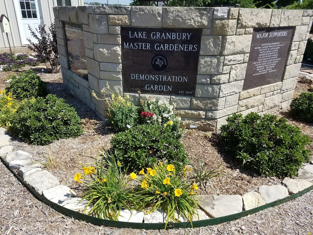 Lake Granbury Master Gardeners | 1410 W Pearl St, Granbury, TX 76048, USA | Phone: (817) 579-3280