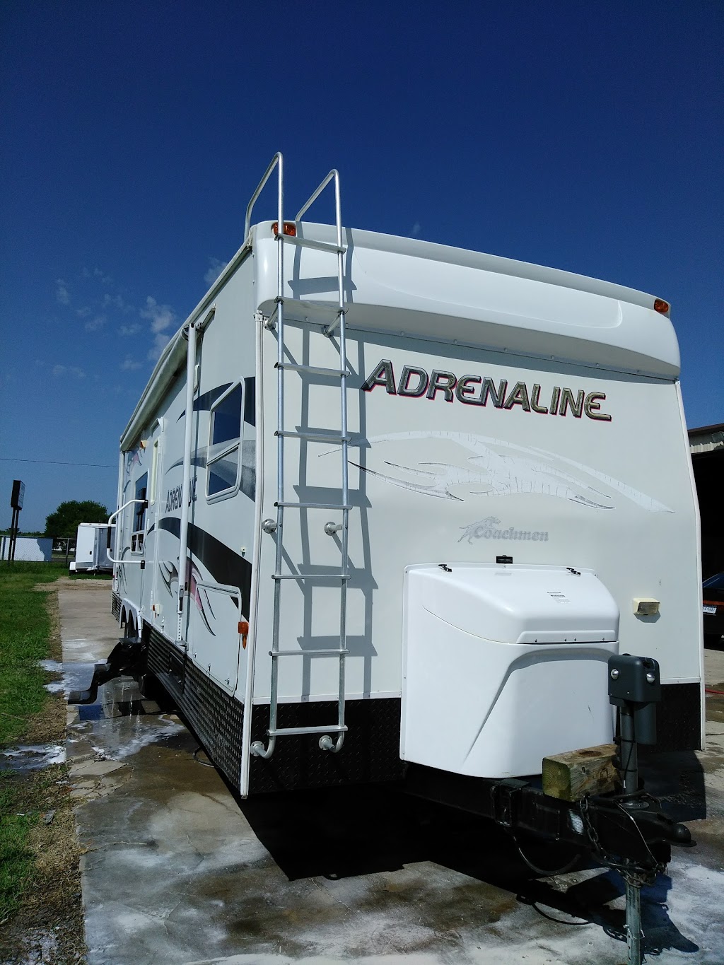 Slades RV Repair | 15662 State Hwy 205, Terrell, TX 75160, USA | Phone: (214) 779-5240