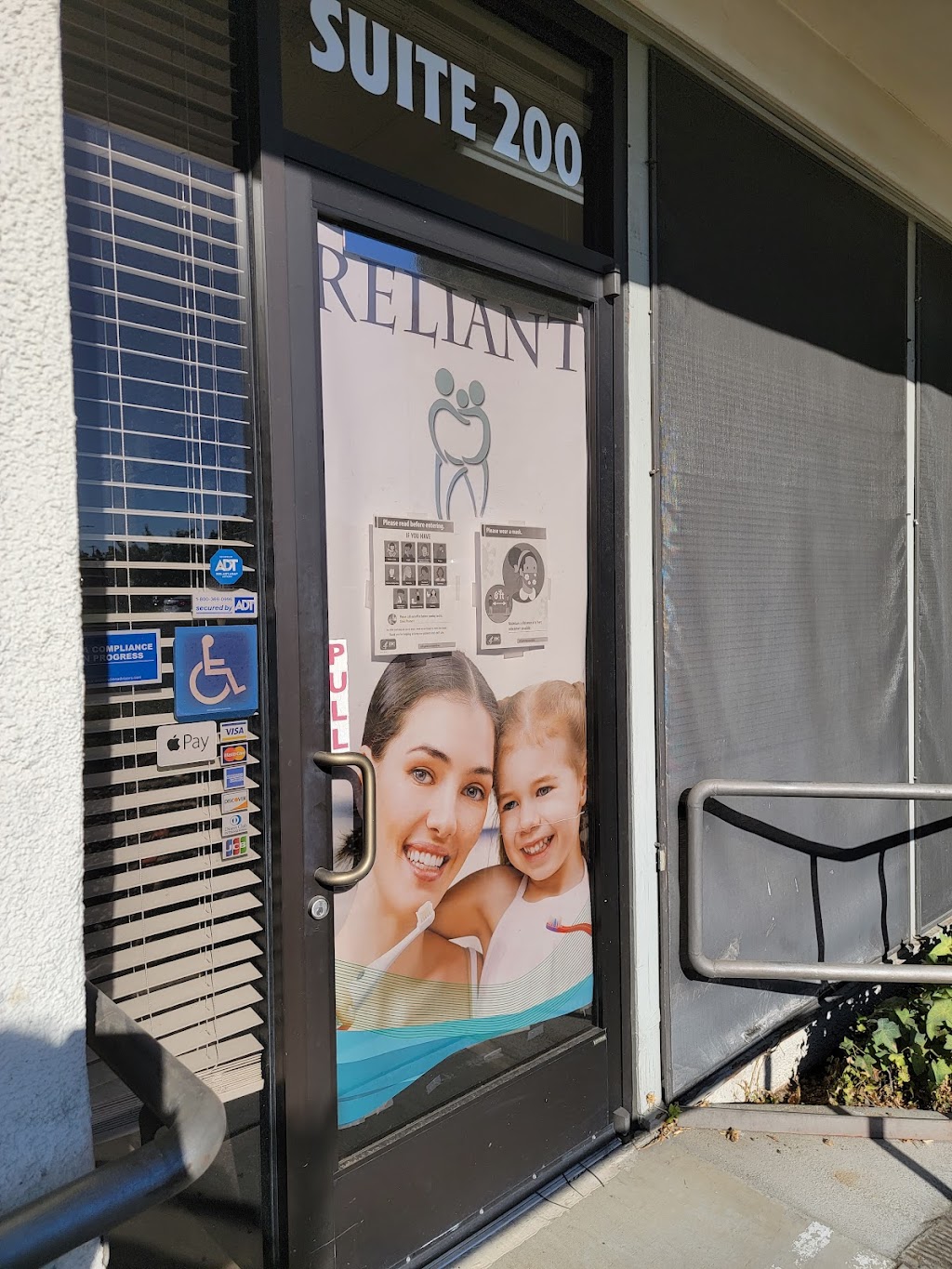 Reliant Dental Center | 6560 Greenback Ln Suite 200, Citrus Heights, CA 95621, USA | Phone: (916) 723-2273