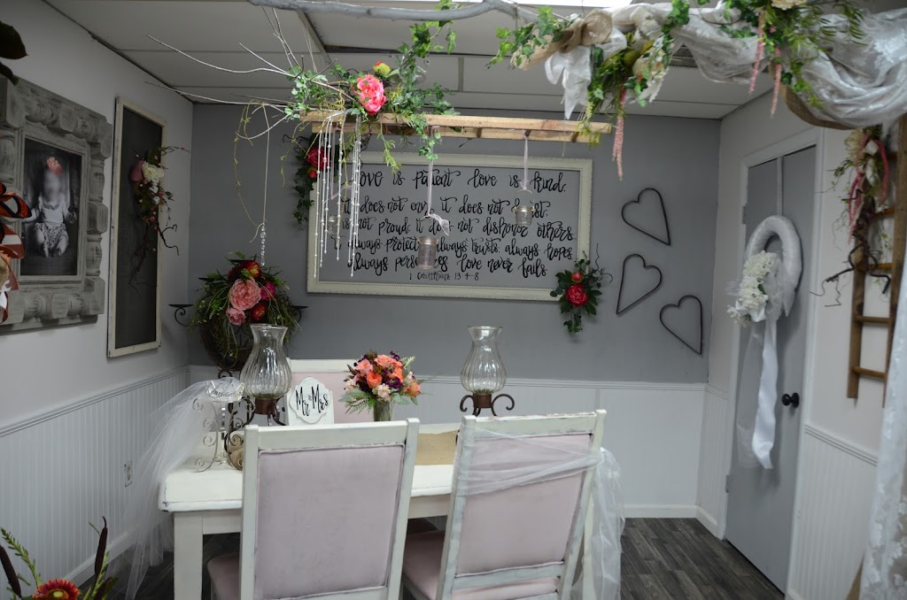The Rustic Rose Flowers & Gifts | 2223 N Airport Rd, Jasper, AL 35504, USA | Phone: (205) 387-7070