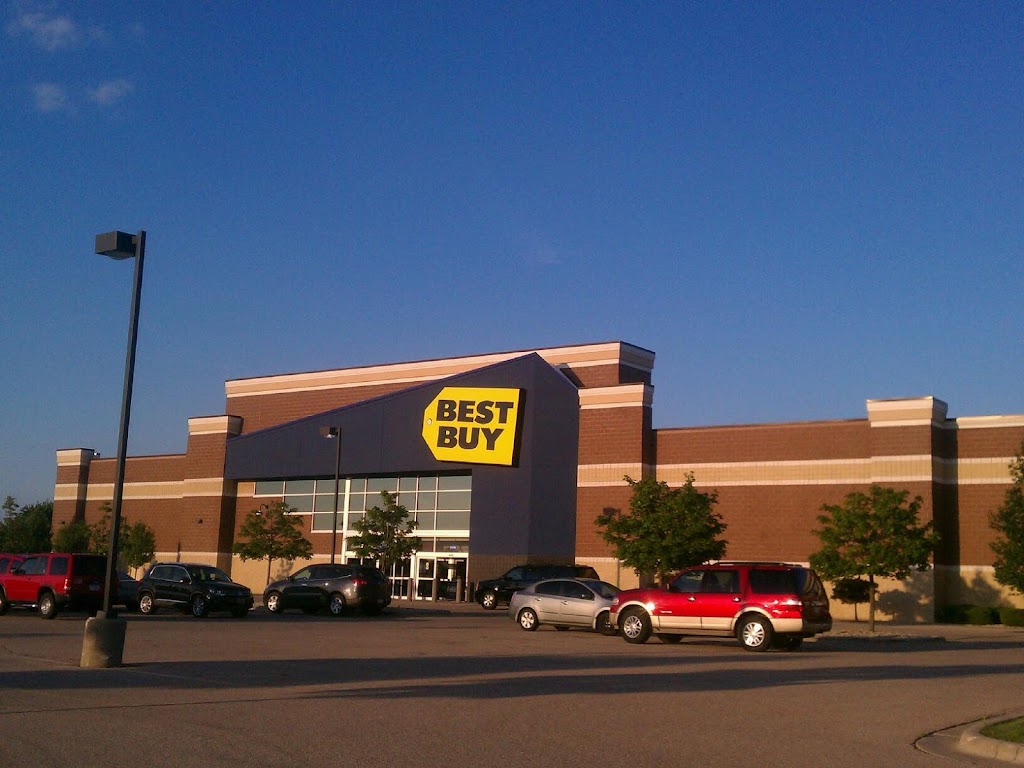 Best Buy | 2850 Deerfield Dr, Janesville, WI 53546, USA | Phone: (608) 758-2156