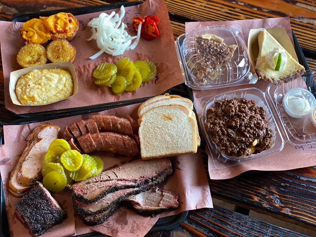 Evie Maes BBQ | 217 US-62, Wolfforth, TX 79382, USA | Phone: (806) 782-2281