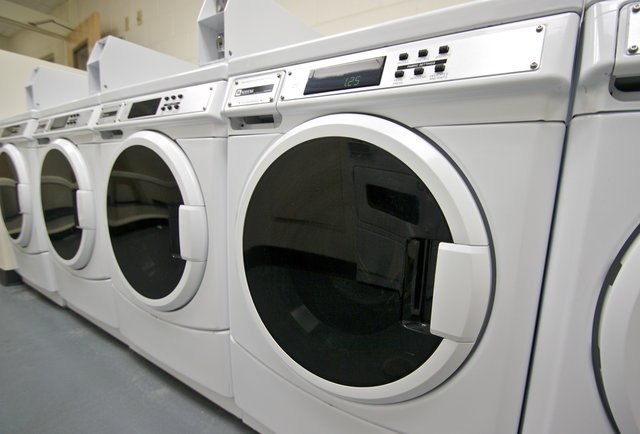 San Francisco Laundromat | 48-08 Broadway, Queens, NY 11103, USA | Phone: (718) 932-2132