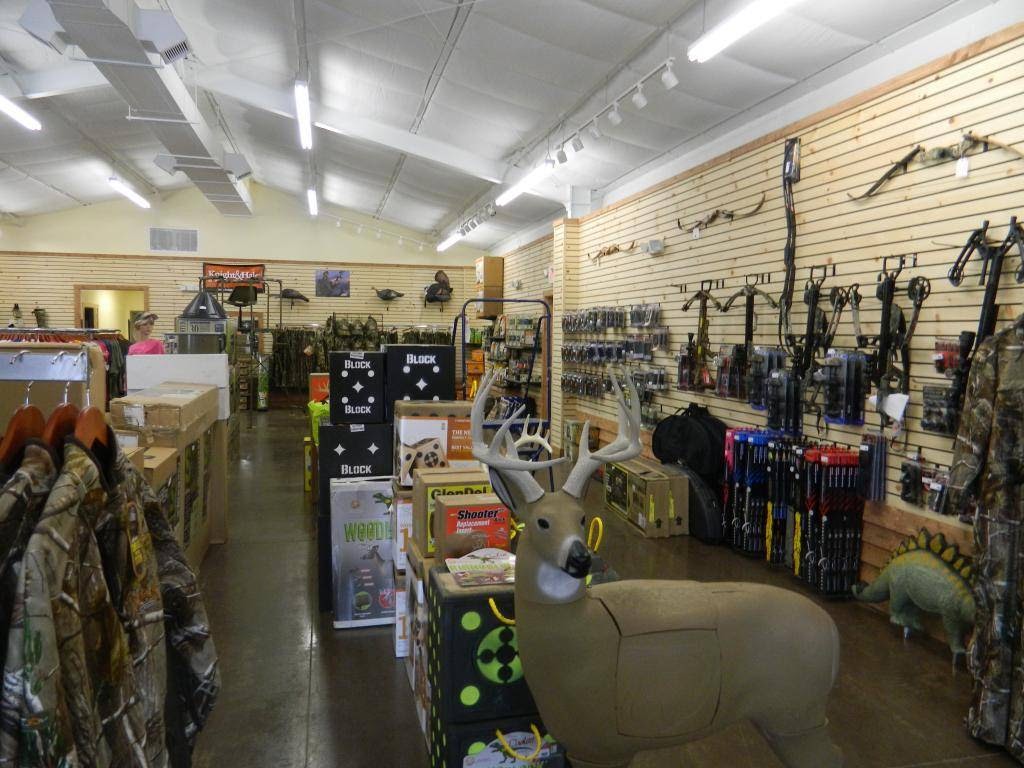 Red Oak Outfitters Guns & Archery | 108 Lola Ln, Pilot Mountain, NC 27041, USA | Phone: (336) 444-4330