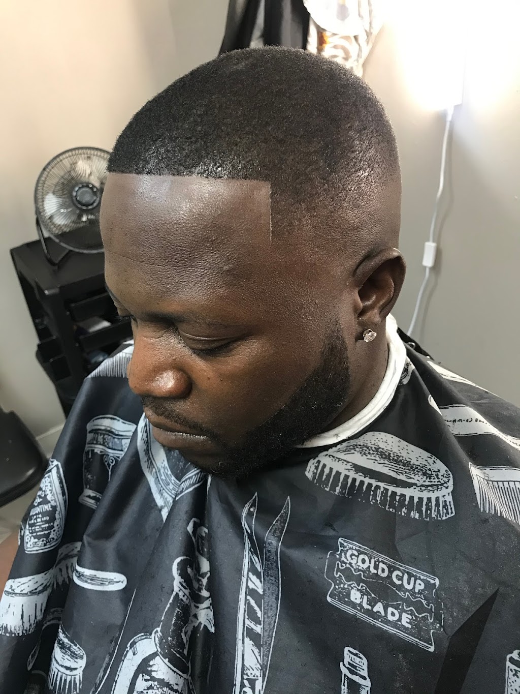 No Cap Kutz Barbershop | 5800 E Berry St Suite 120, Fort Worth, TX 76119, USA | Phone: (682) 301-1549