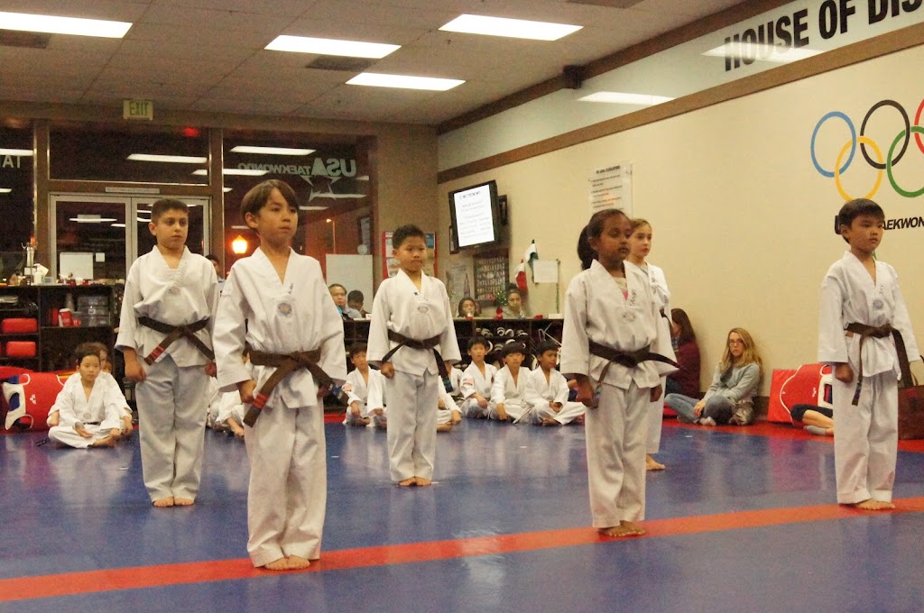 MTC/Masters Taekwondo Club | 2274 Honolulu Ave, Montrose, CA 91020, USA | Phone: (818) 236-3777