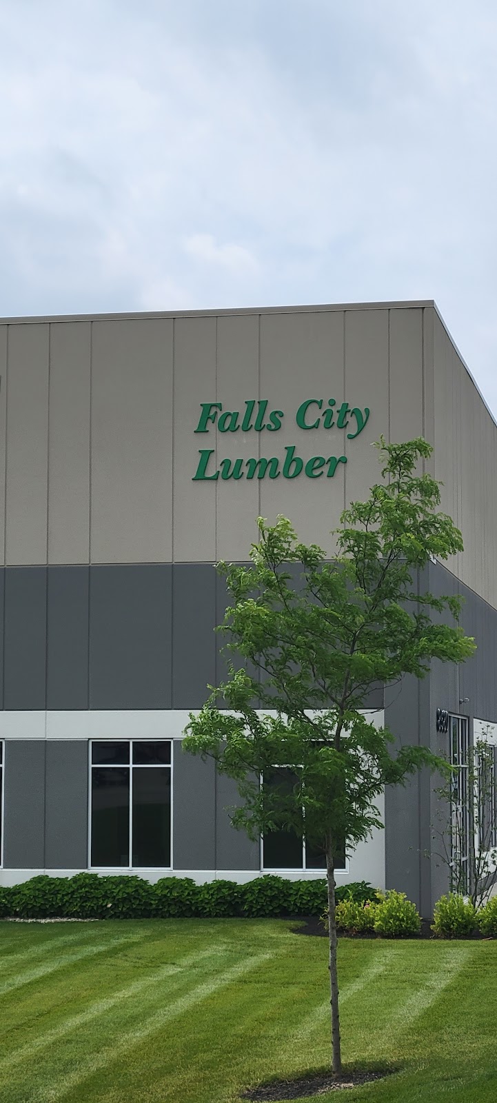 Falls City Lumber | 8580 Seward Rd Suite 200, Fairfield, OH 45014, USA | Phone: (800) 228-3035