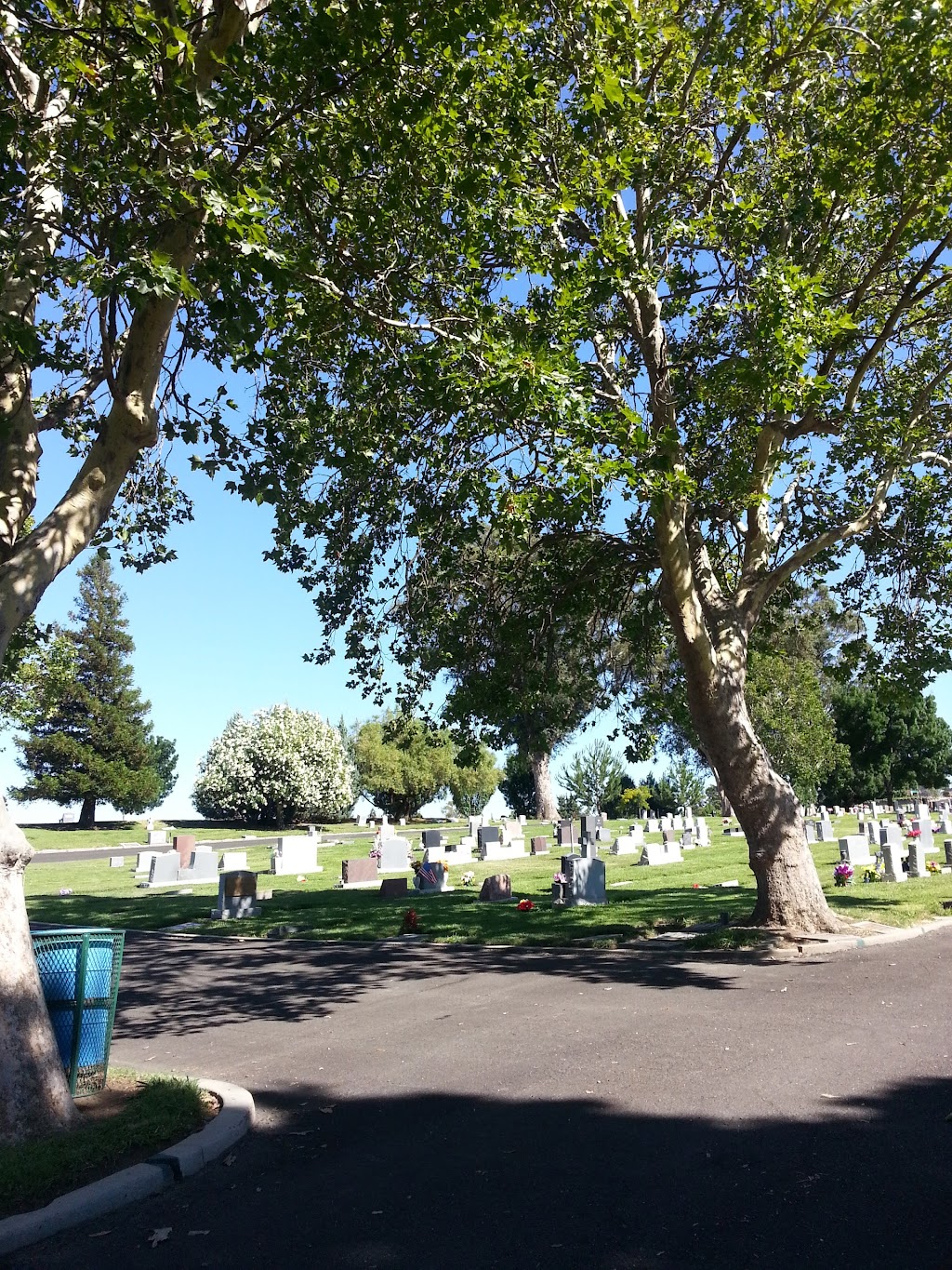 Vacaville-Elmira Cemetery | 522 Elmira Rd, Vacaville, CA 95687, USA | Phone: (707) 448-7206