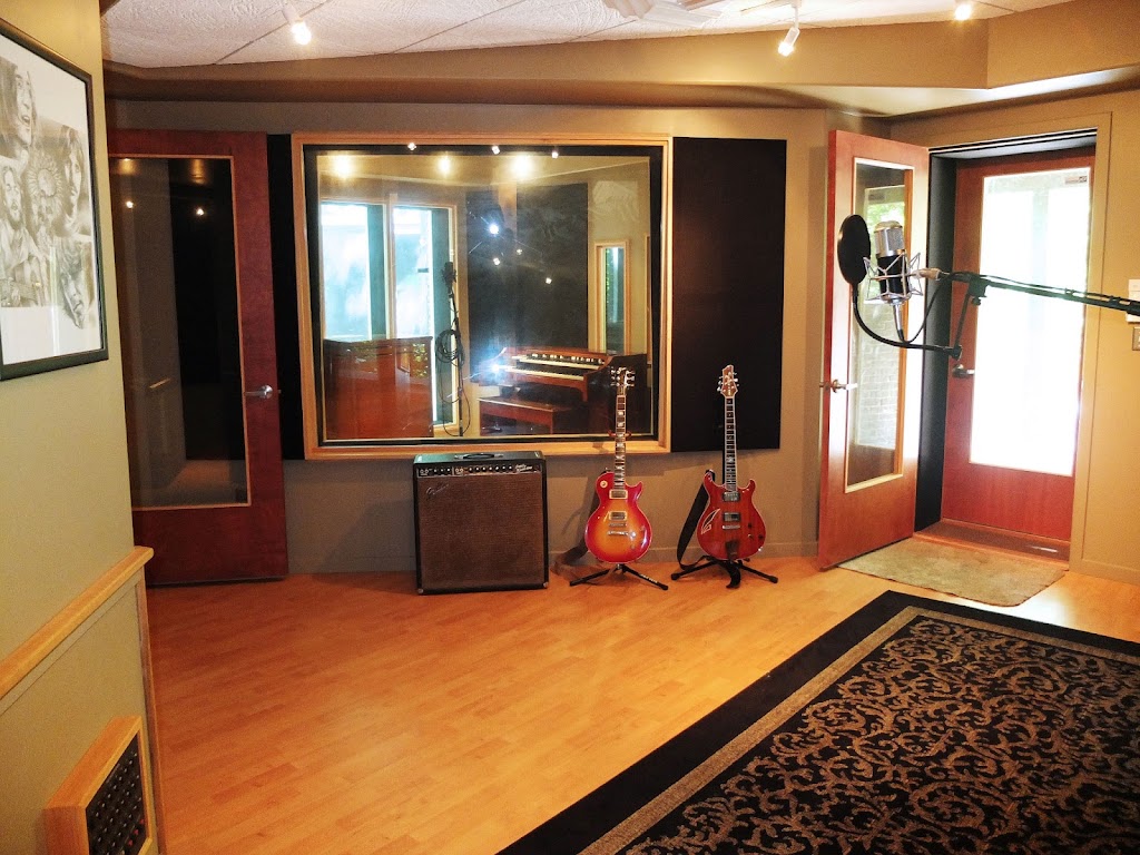 The Cave Studios | 5853 Davis Hollow Rd, Franklin, TN 37064, USA | Phone: (615) 790-7578