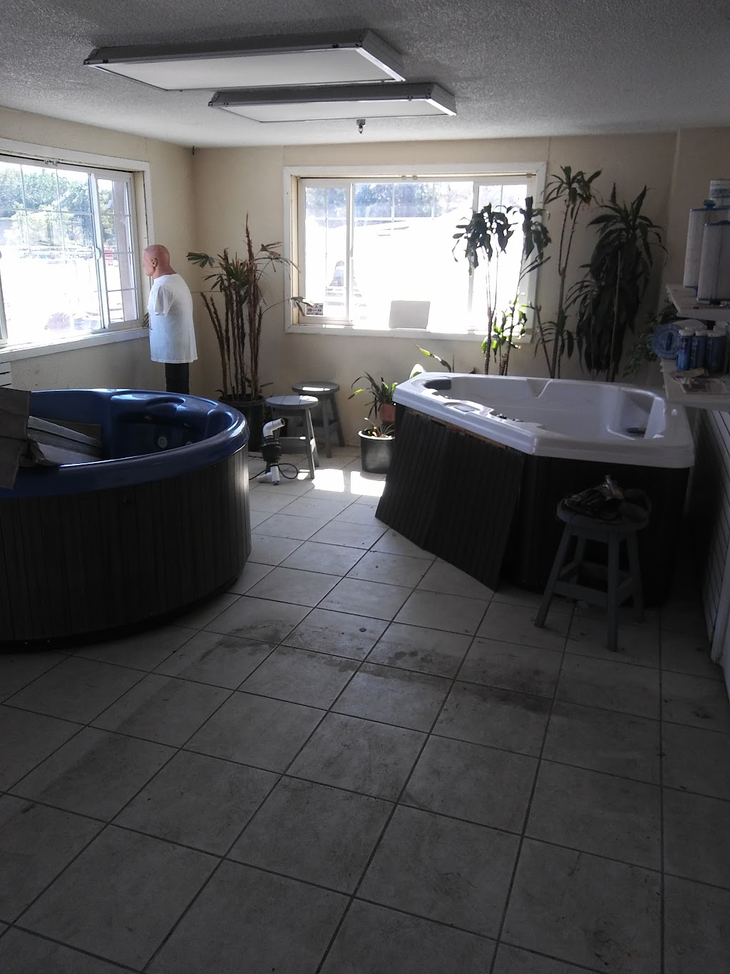 River City Spas | 9918 Kent St #3, Elk Grove, CA 95624, USA | Phone: (916) 247-4248