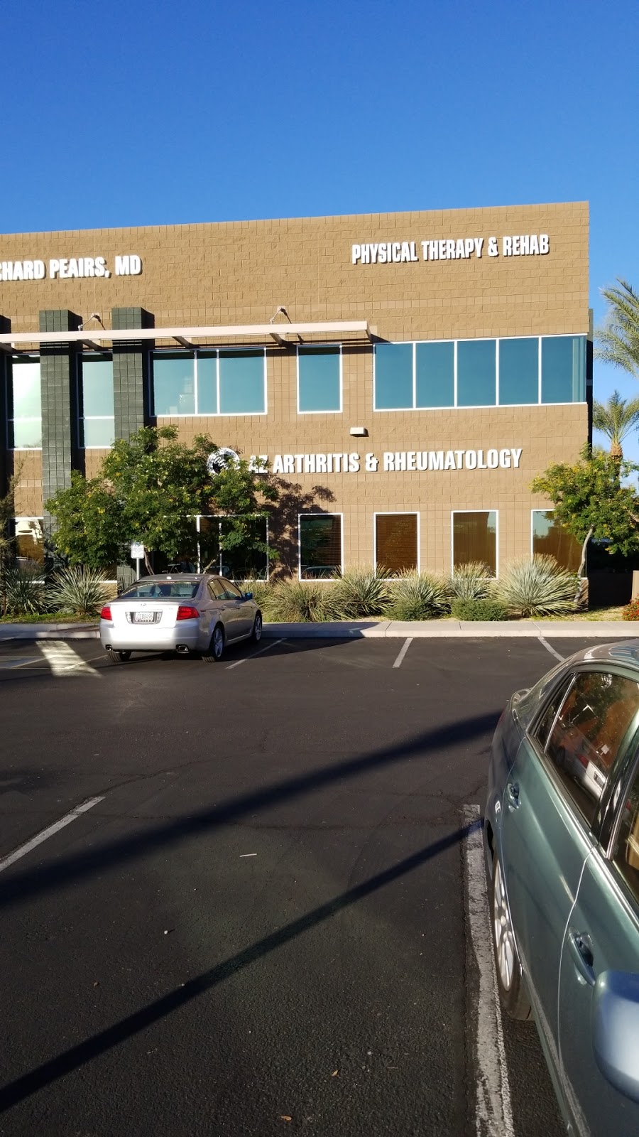 Arizona Arthritis & Rheumatology Associates, P.C. -AARA | 4550 E Bell Rd STE 170, Phoenix, AZ 85032, USA | Phone: (480) 443-8400