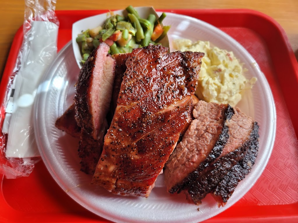 Rusty Bucket Jawsmacking BBQ | 600 Cupples Rd, San Antonio, TX 78237, USA | Phone: (210) 433-6663