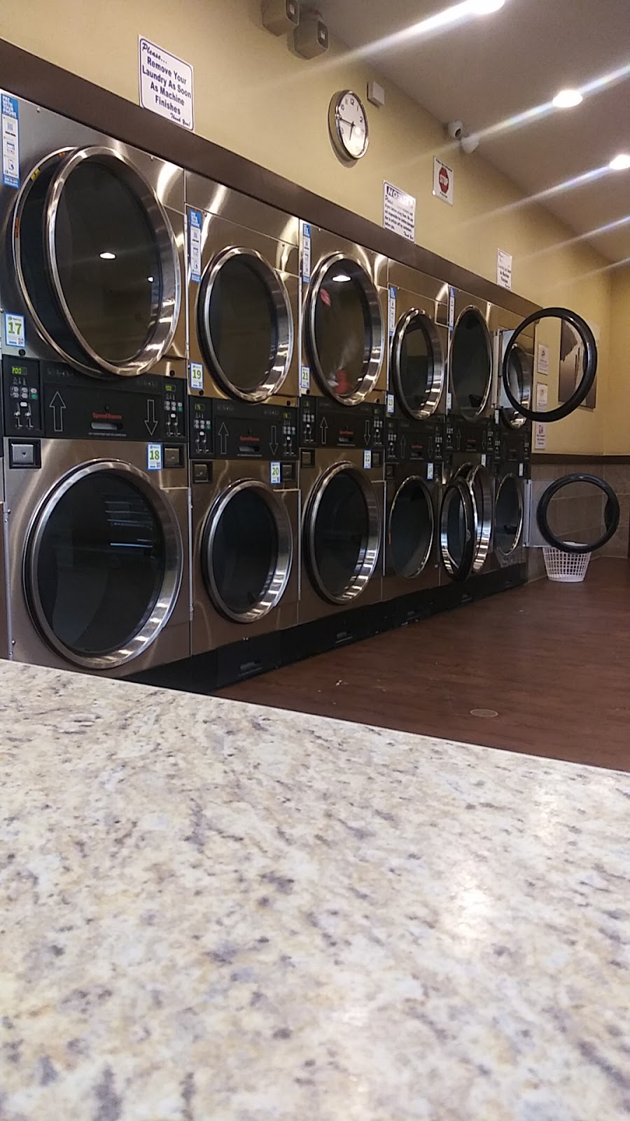 5 Star Laundry | 1103 E Main St, Auburn, WA 98002, USA | Phone: (360) 328-3668