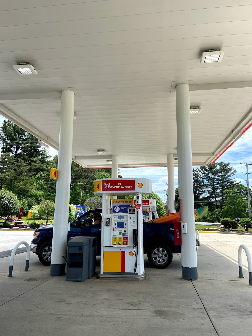 Shell | 1424 Lincoln Hwy US-30, Clinton, PA 15026, USA | Phone: (724) 899-3535