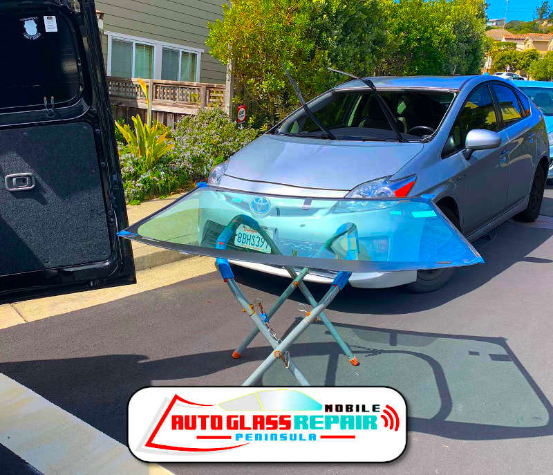 Mobile Auto Glass Repair Peninsula San Mateo | 33 Hayward Ave #204, San Mateo, CA 94401, USA | Phone: (650) 686-0441