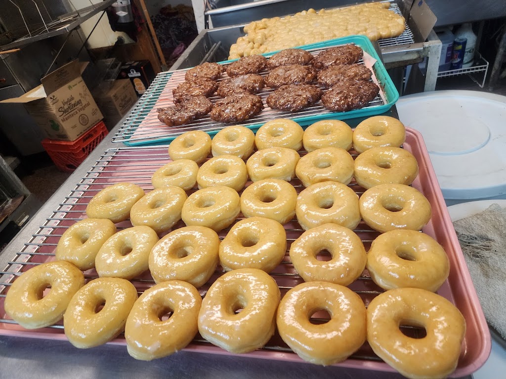 Donut House | 136 N Booth Calloway Rd, Hurst, TX 76053, USA | Phone: (682) 626-5877