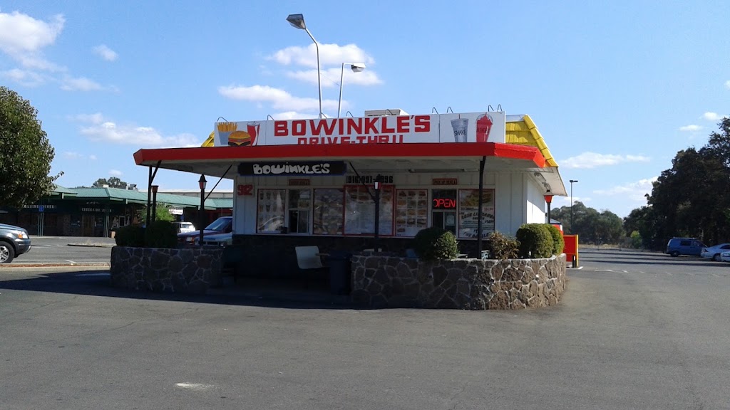 Bowinkles Drive Thru | 912 Oak Ln, Rio Linda, CA 95673 | Phone: (916) 991-9996